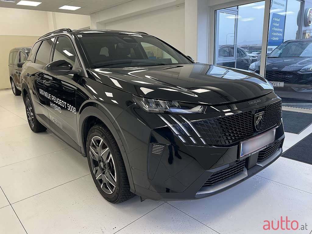 2024' Peugeot 5008 photo #3