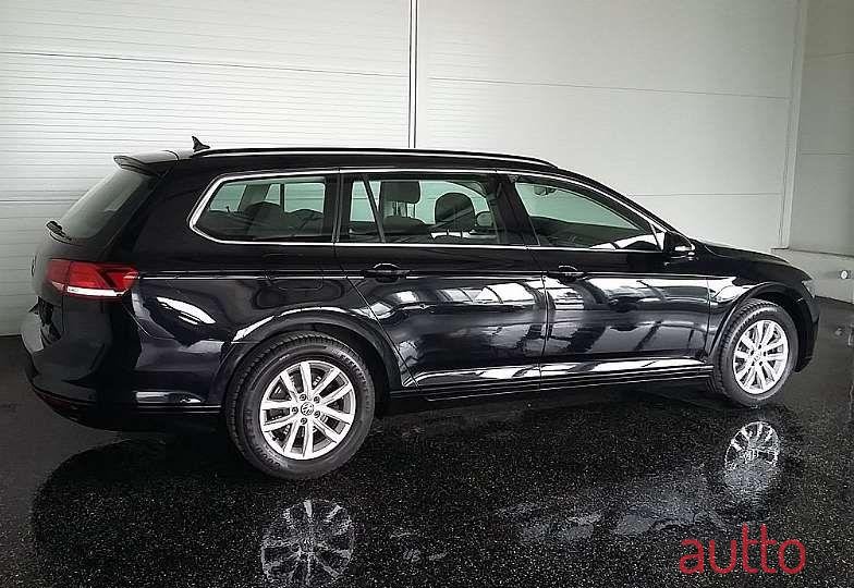 2016' Volkswagen Passat photo #1