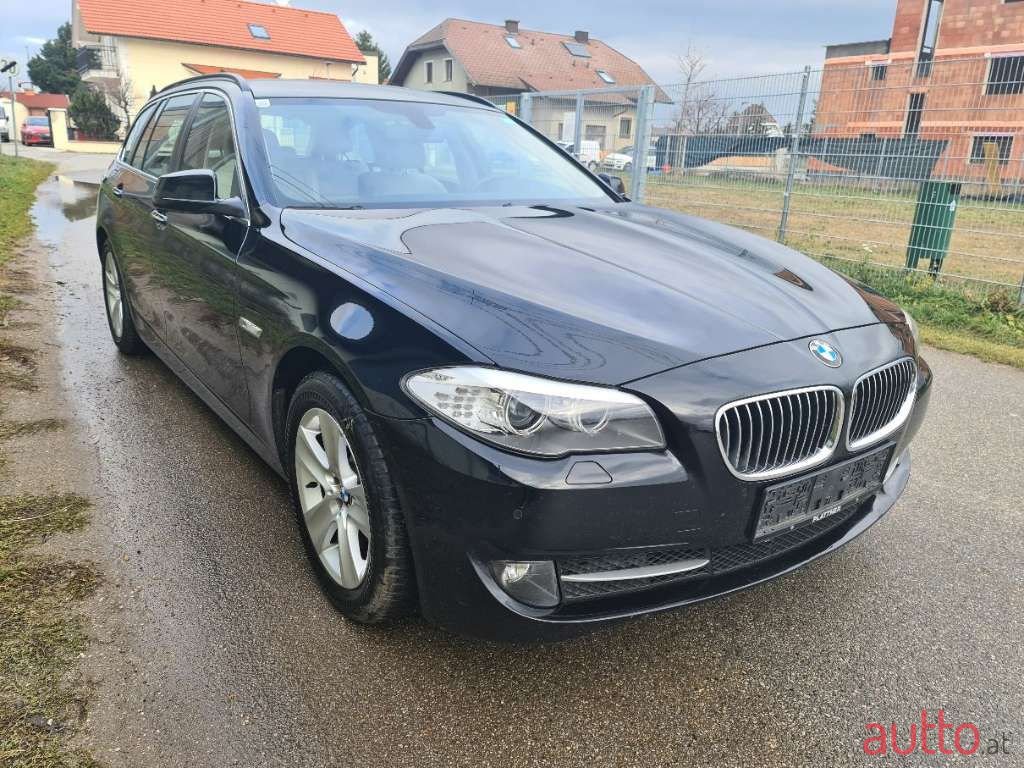2012' BMW 5Er-Reihe photo #2