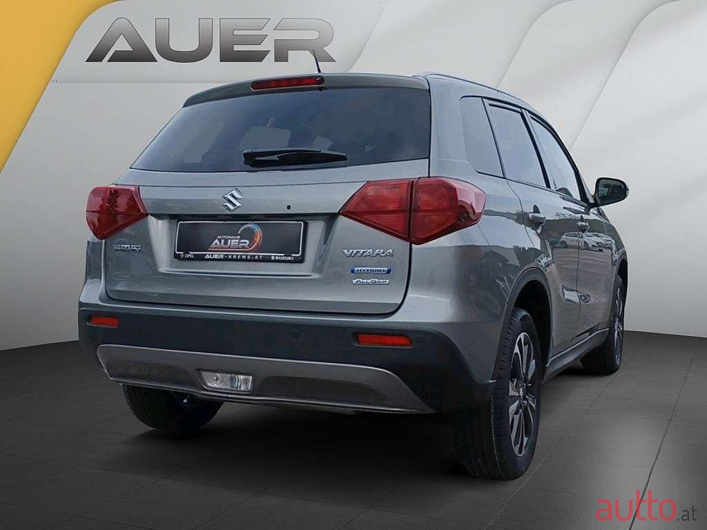 2022' Suzuki Vitara photo #2
