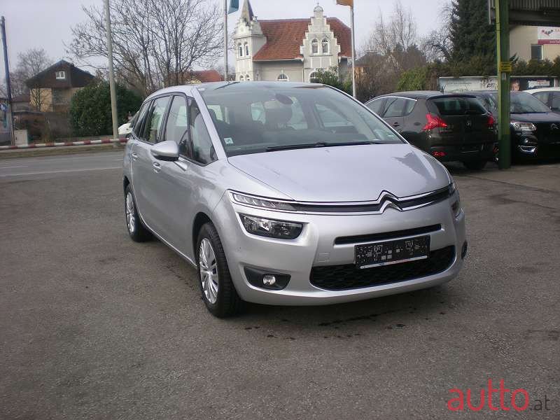 2015' Citroen C4 Picasso photo #1