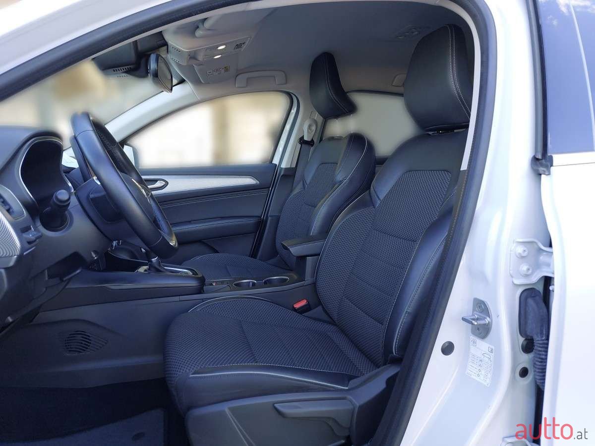 2023' Renault Arkana photo #5