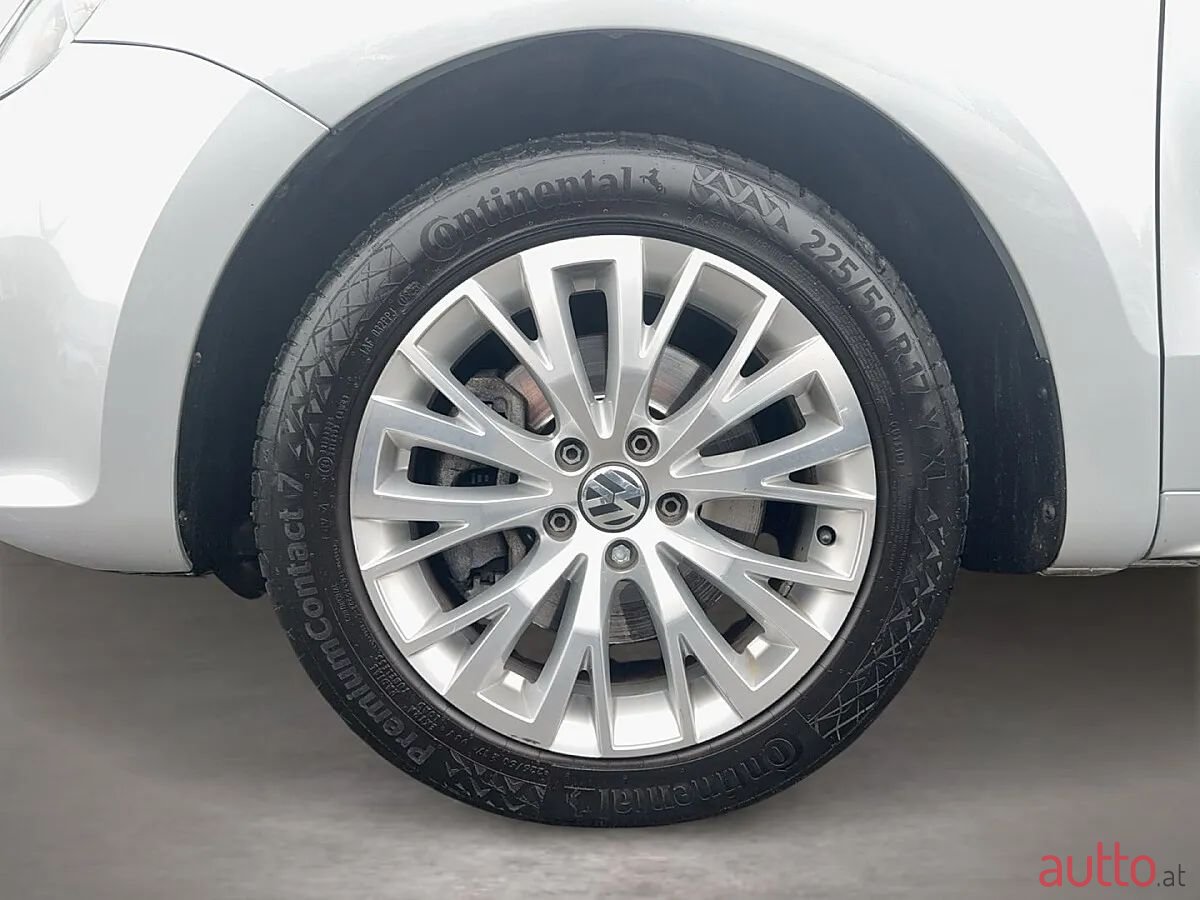 2014' Volkswagen Sharan photo #4