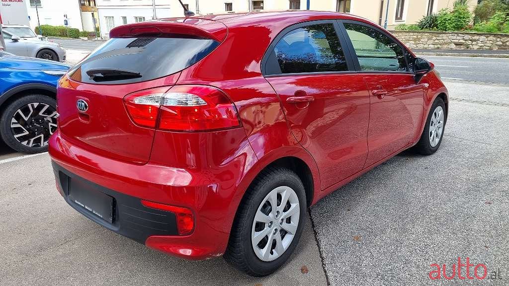 2016' Kia Rio photo #3