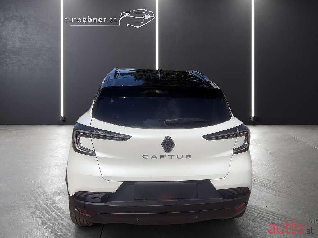 2024' Renault Captur photo #6