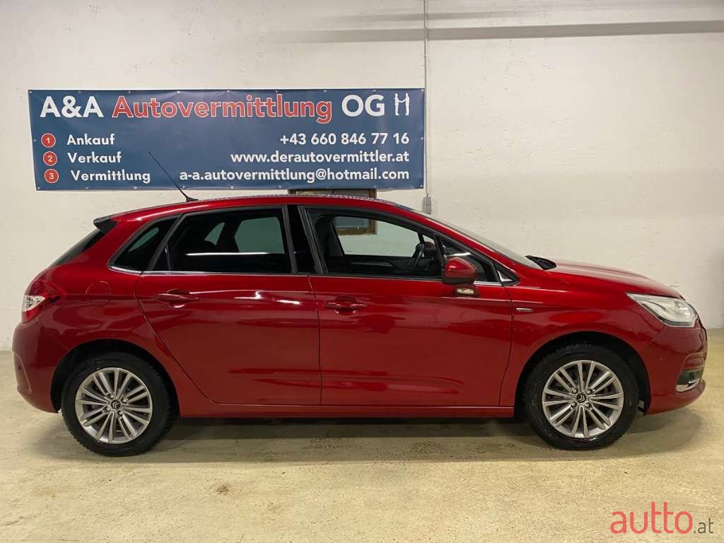 2012' Citroen C4 photo #3