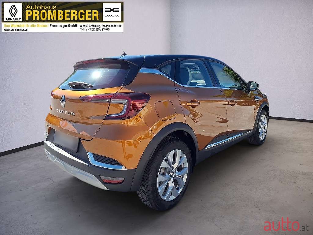 2020' Renault Captur photo #3