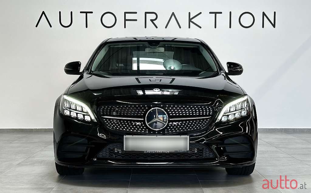 2020' Mercedes-Benz C-Klasse photo #2