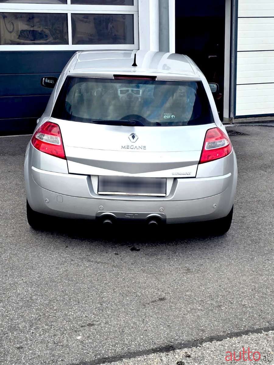 2007' Renault Megane photo #5
