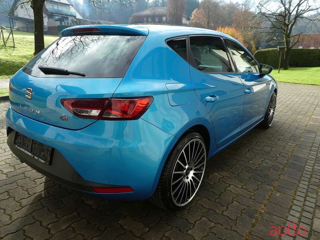 2013' SEAT Leon photo #4