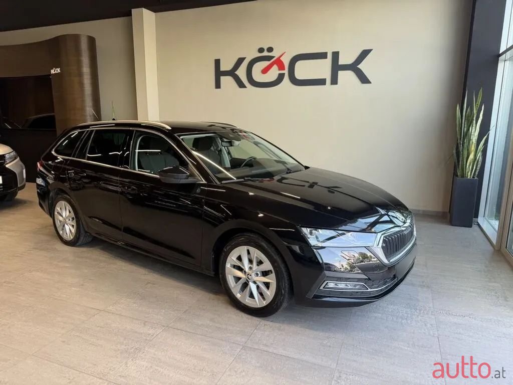 2023' Skoda Octavia photo #1