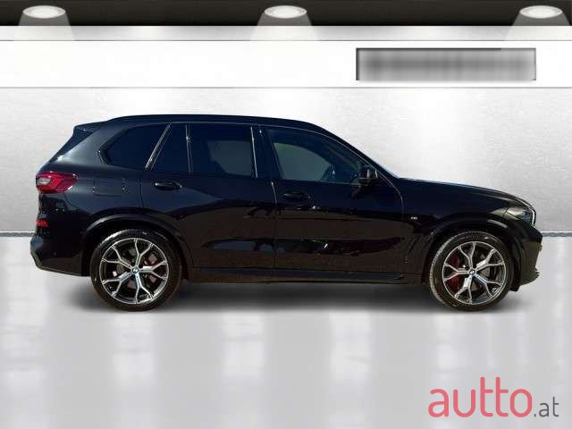 2021' BMW X5 photo #5