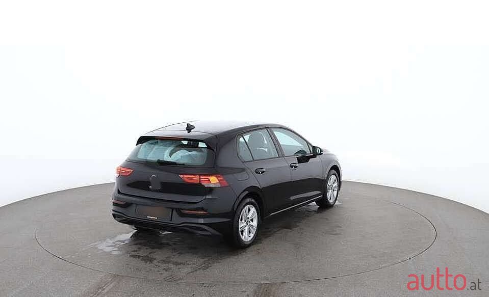 2020' Volkswagen Golf photo #3