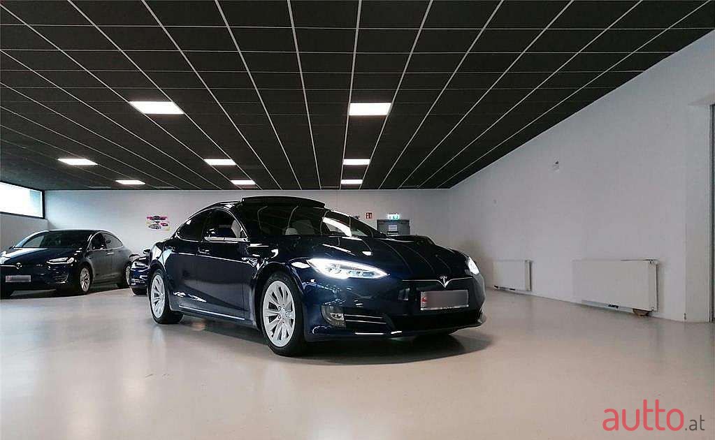 2017' Tesla Model S photo #2