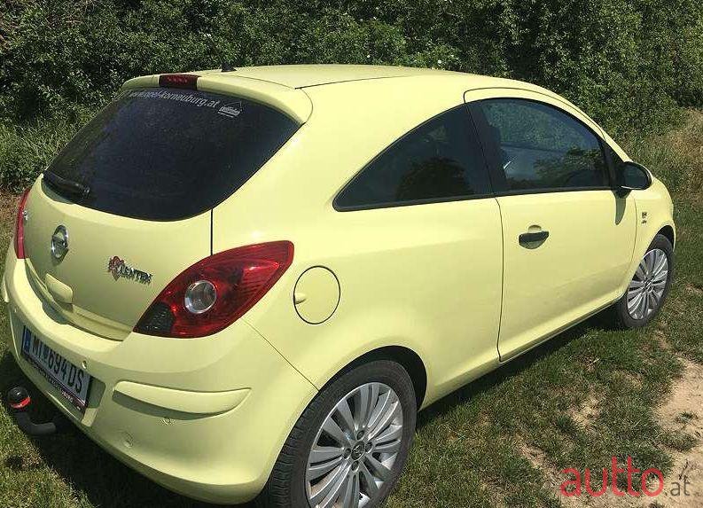 2014' Opel Corsa photo #2