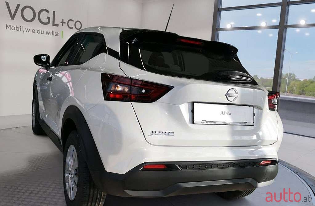 2023' Nissan Juke photo #3