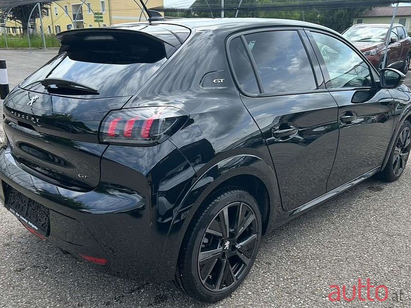 2024' Peugeot 208 photo #1