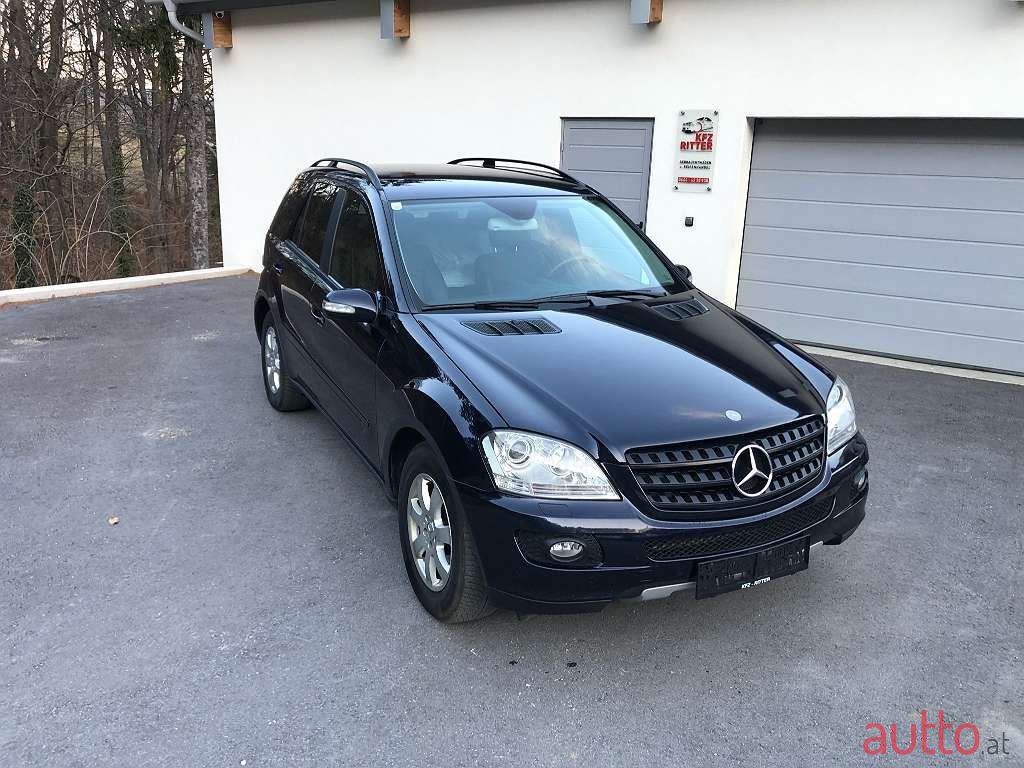 2005' Mercedes-Benz M-Klasse photo #3