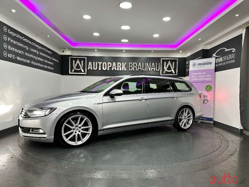 2016' Volkswagen Passat photo #2