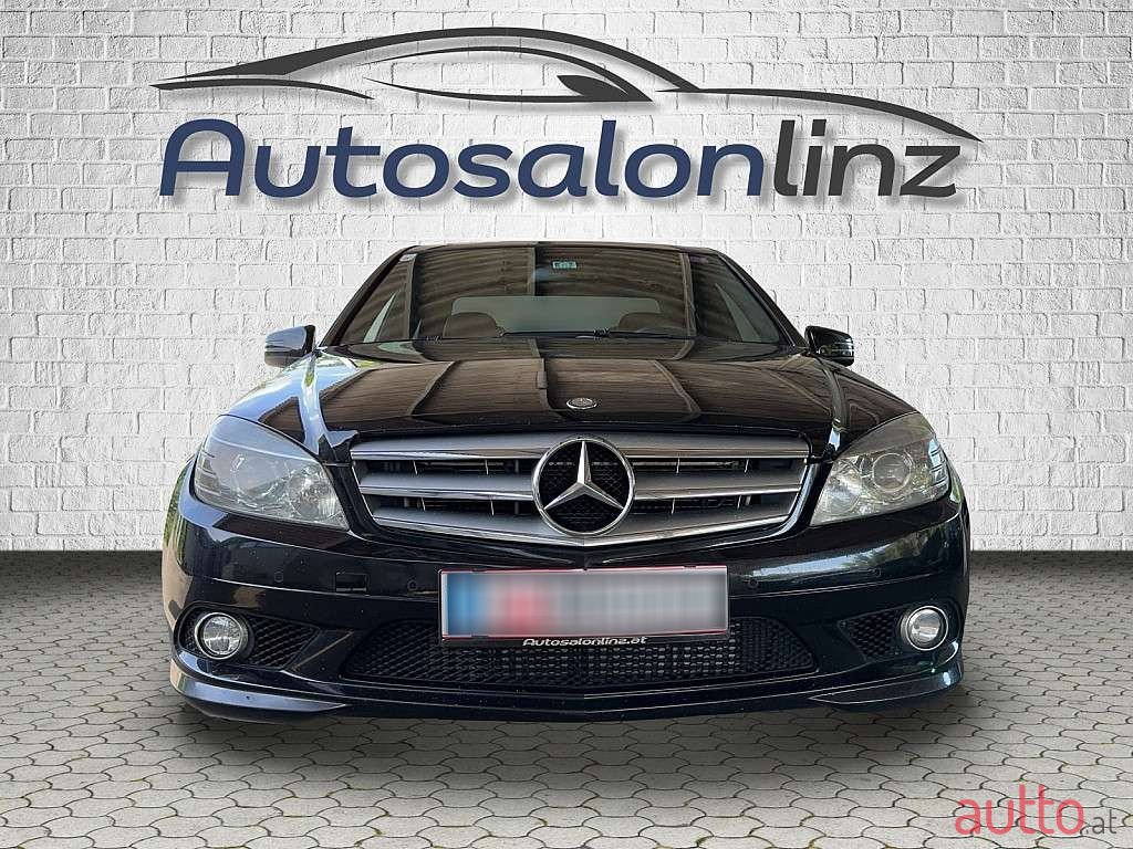 2010' Mercedes-Benz C-Klasse photo #2