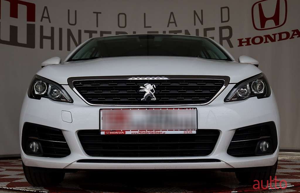 2020' Peugeot 308 photo #5