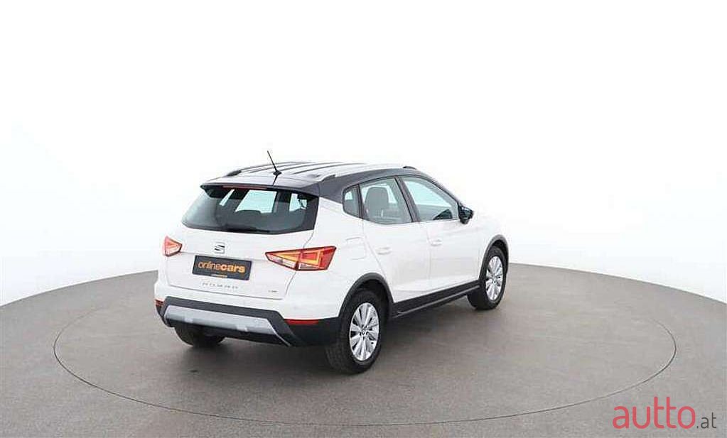 2020' SEAT Arona photo #2