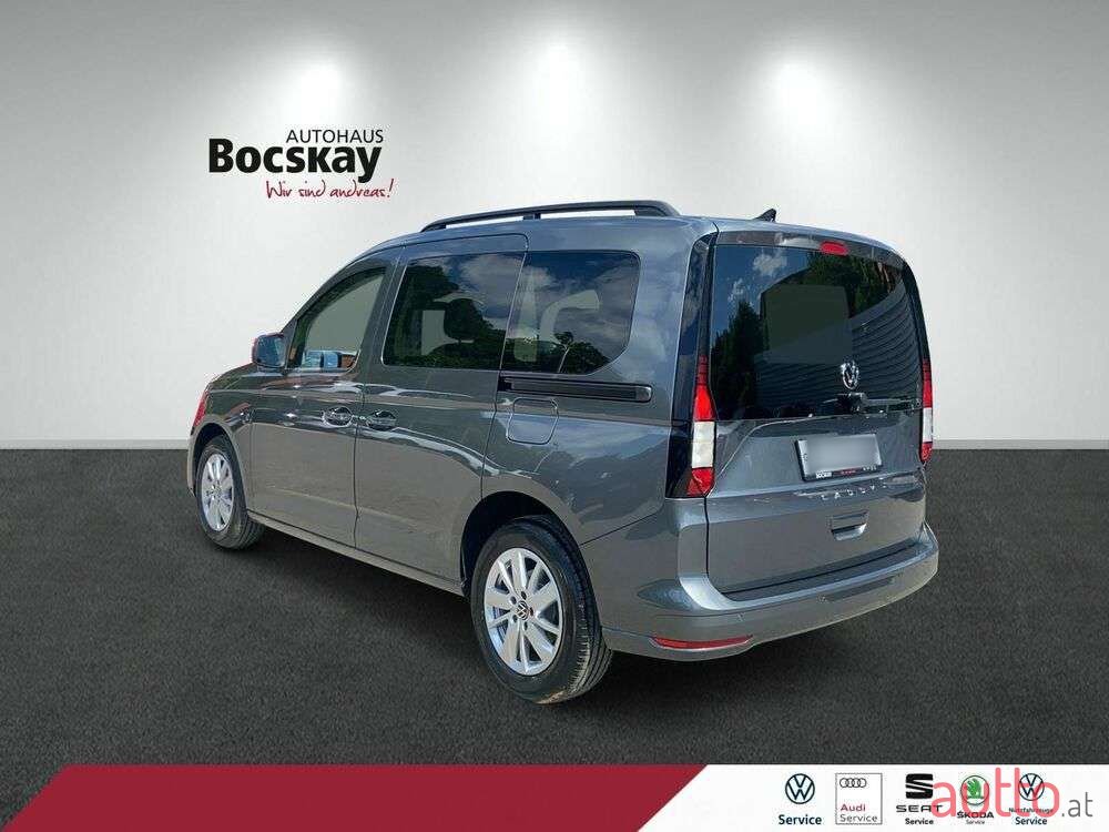 2022' Volkswagen Caddy photo #5