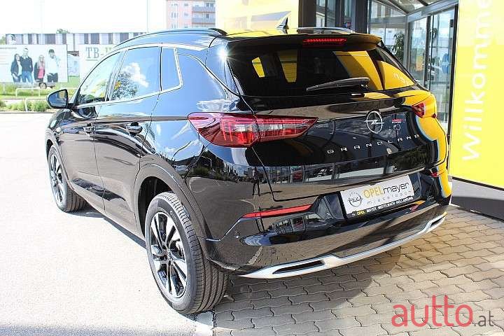 2022' Opel Grandland X photo #4