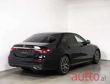 2020' Mercedes-Benz E-Klasse photo #2