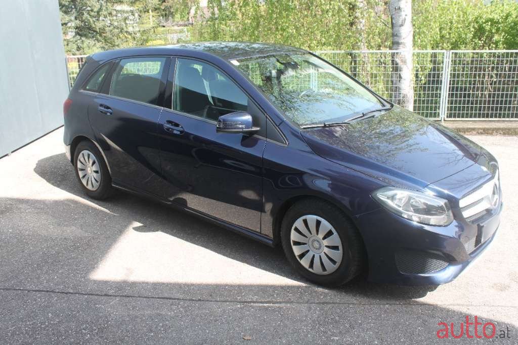 2017' Mercedes-Benz B-Klasse photo #1