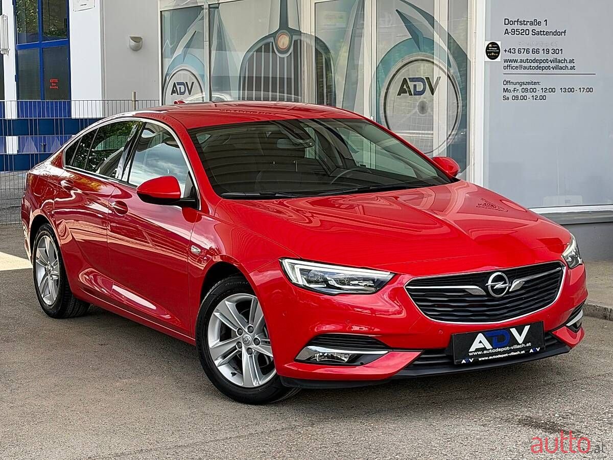 2018' Opel Insignia photo #2