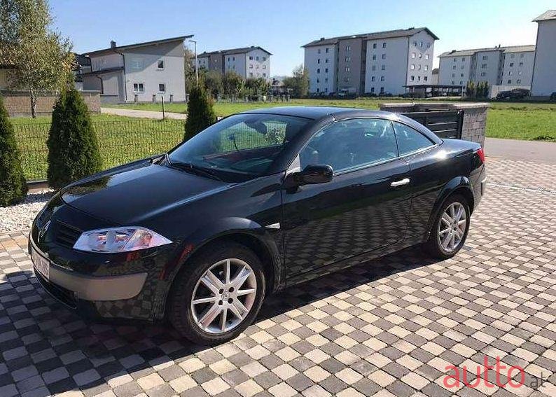2005' Renault Megane photo #1