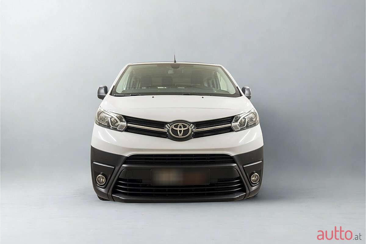 2022' Toyota ProAce photo #2