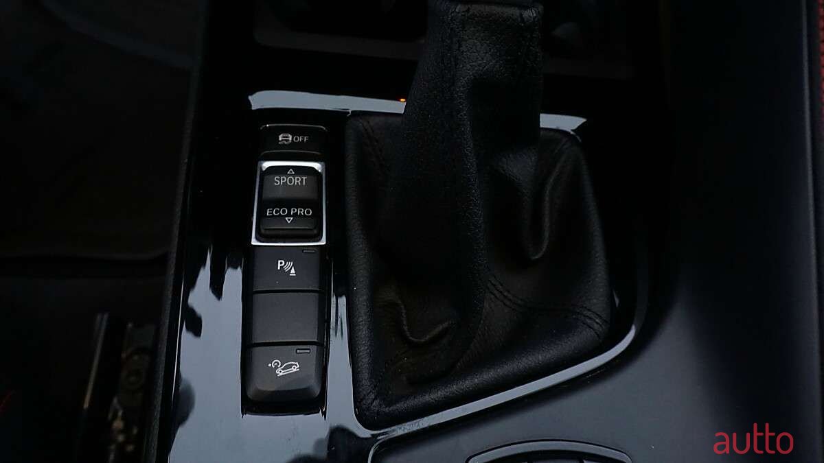 2015' BMW X1 photo #6