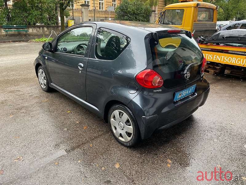 2006' Toyota Aygo photo #4