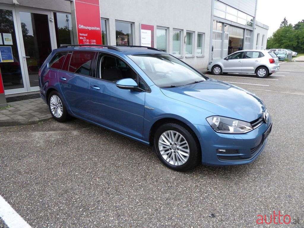 2015' Volkswagen Golf photo #5