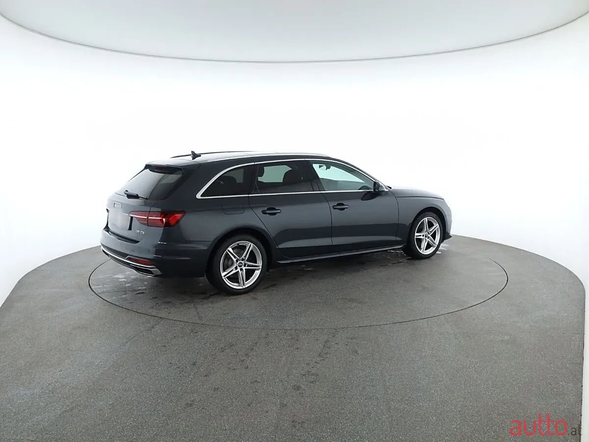 2021' Audi A4 photo #2