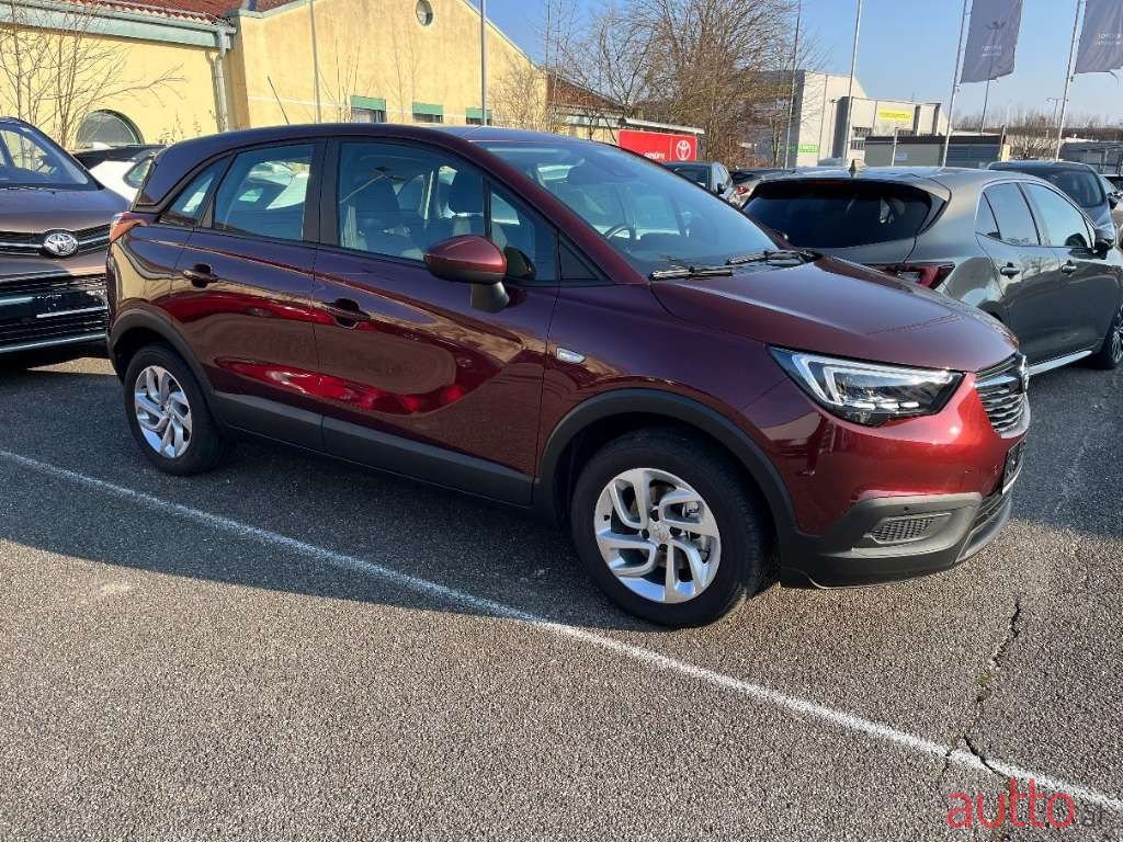 2018' Opel Crossland X photo #1
