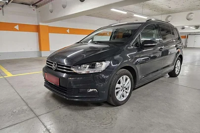 2020' Volkswagen Touran
