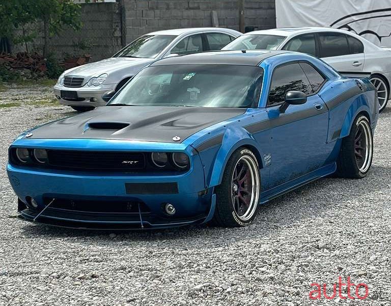 2010' Dodge Challenger photo #1