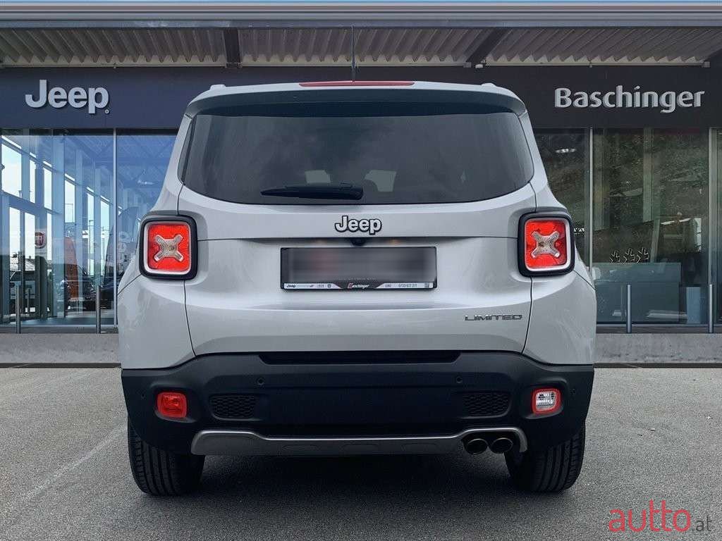 2016' Jeep Renegade photo #4
