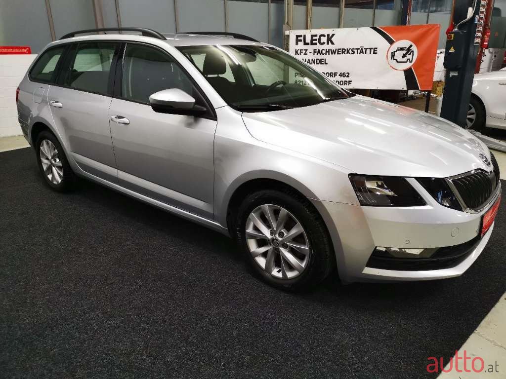 2018' Skoda Octavia photo #2