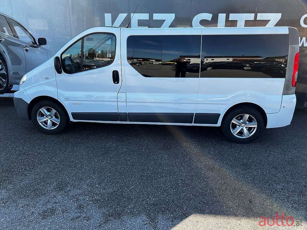 2010' Renault Trafic photo #6