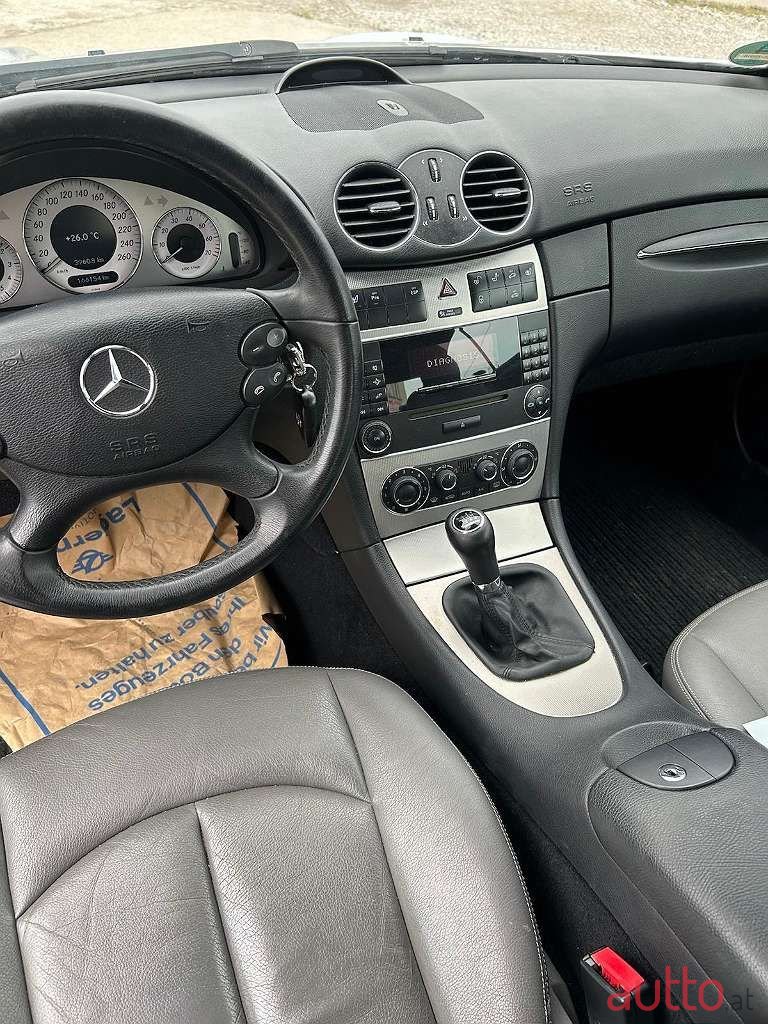 2008' Mercedes-Benz Clk-Klasse photo #6