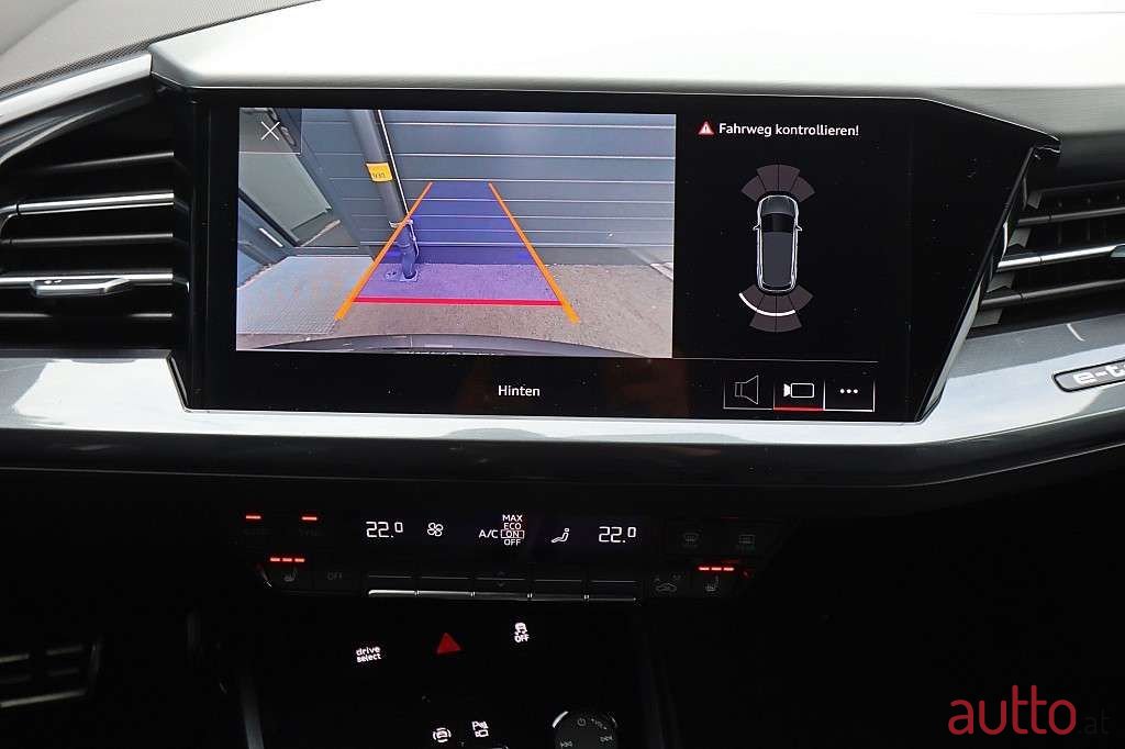 2024' Audi Q4 photo #6