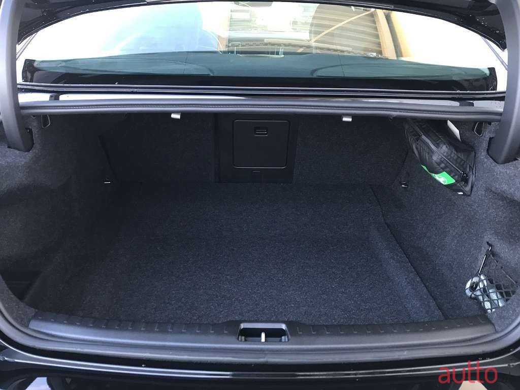 2023' Volvo S60 photo #6