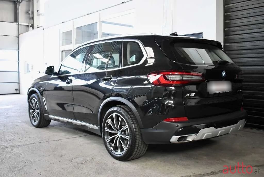 2022' BMW X5 photo #4