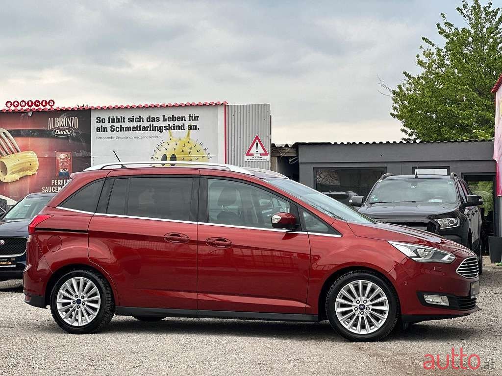 2017' Ford C-MAX photo #1