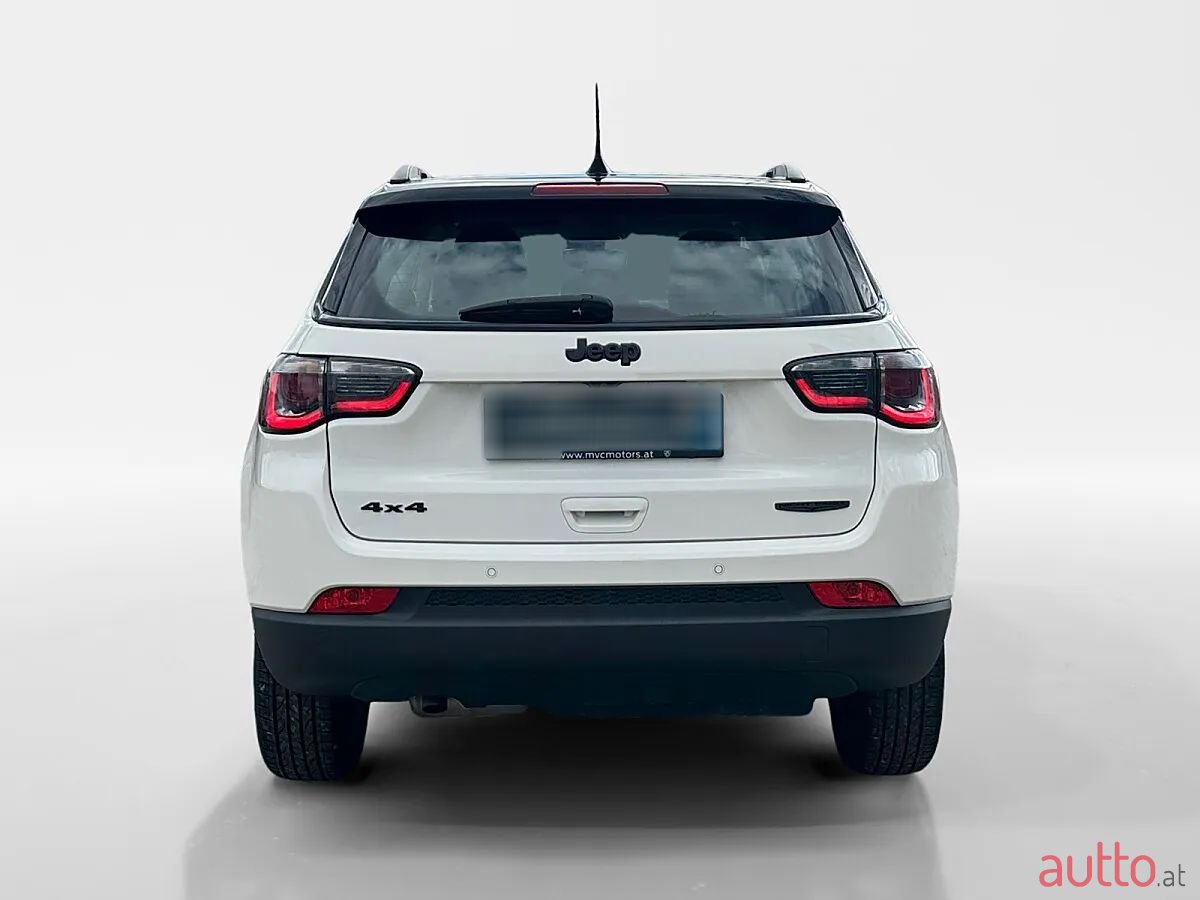 2020' Jeep Compass photo #4