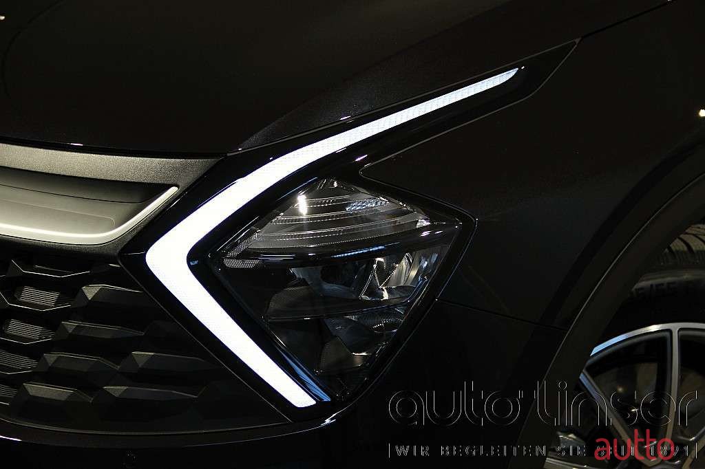 2022' Kia Sportage photo #3